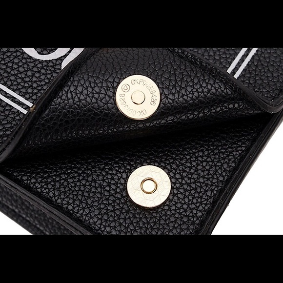 Little Black Magic Book purse 🔮 - Picture 8 of 15